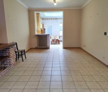 Ruime woning met 3 slaapkamers, tuin en grote garage! - Foto 2