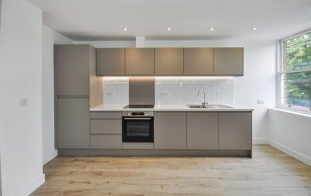 Waterside House, Queensway, Leamington Spa - Photo 2