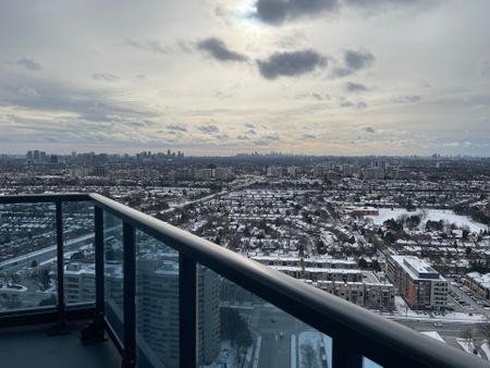 For Lease - 30 Upper Mall Way Unit# 3302, Vaughan, Ontario - Photo 2