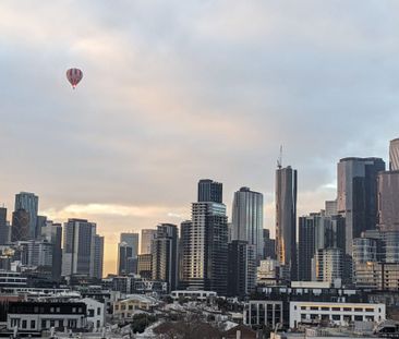 Dual Level Premium Penthouse with 180 Degree View of Melbourne City... - Photo 6