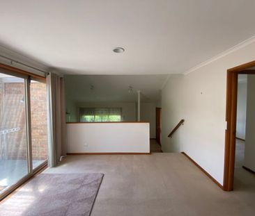 TWO BEDROOM UNIT IN WANDANA HEIGHTS - Photo 2