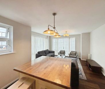 2 bed flat to rent in Holyhead Mews, Slough - Photo 3