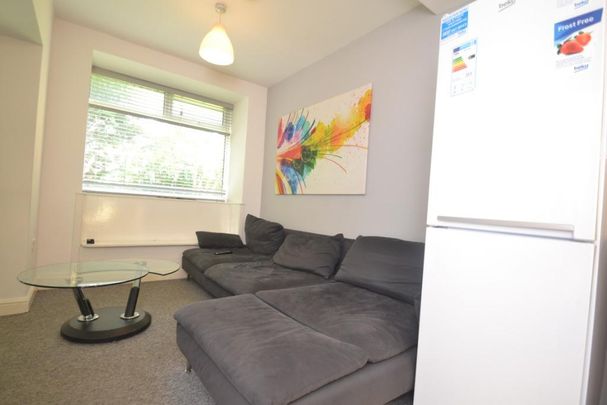 5 bedroom semi-detached house to rent - Photo 1