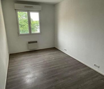 Location Appartement 2 pièces 49m² MONT DE MARSAN 40000 - Photo 3
