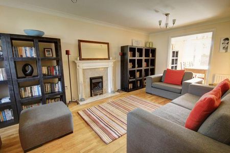 5 bedroom terraced house to rent - Photo 3