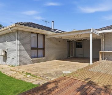 3 BEDROOM HOME IN SEABROOK - Photo 4