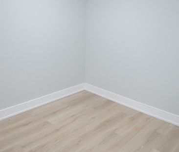 For Lease - 867 Viscount Road, London South, Ontario - Photo 1