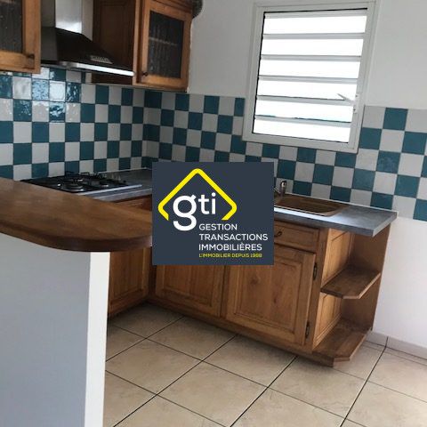 Location Maison 3 pièces 61m² ST ANDRE 97440 - Photo 1