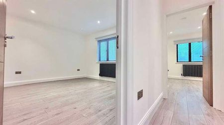 Hervey Close, London, N3 - Photo 4