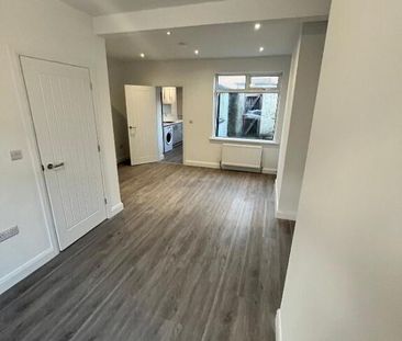 27 Rockview Street, Belfast, BT12 6JQ - Photo 2