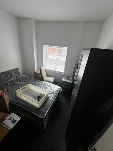 4 bedroom house share to rent - Photo 3