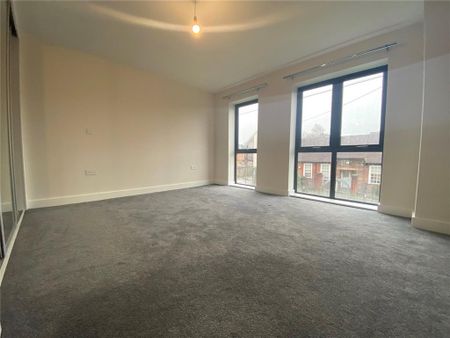 2 bedroom flat to rent - Photo 5