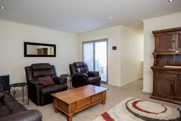 FULLY FURNISHED - UNAVAILABLE UNTIL APRIL 2019 - Photo 1