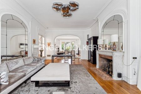 Hôtel Particulier 9 pièces - Neuilly s/ Seine - Photo 3