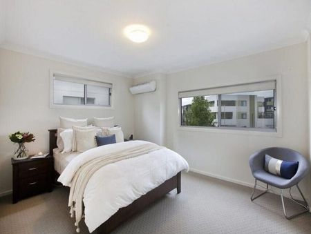 Easy-Care Living in a Convenient Casey Location - Photo 4