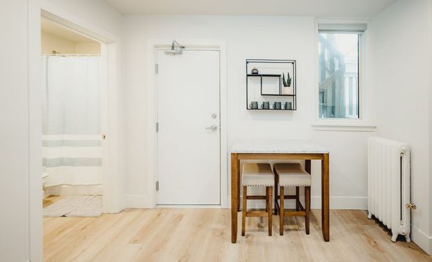 Furnished Suite: 247 Young, Winnipeg, MB - Photo 1