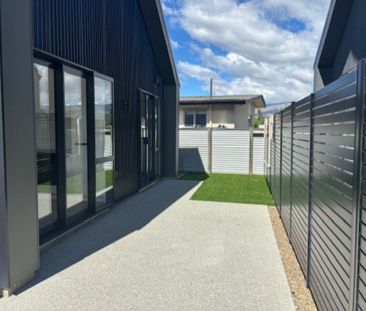 NEAR-NEW CONTEMPORARY LIVING - Photo 1