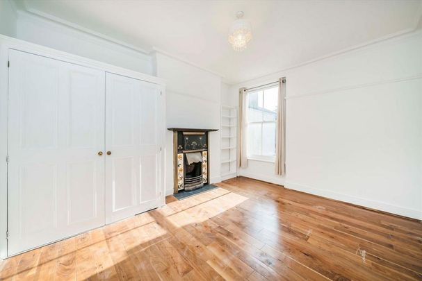 5 bedroom house to rent - Photo 1