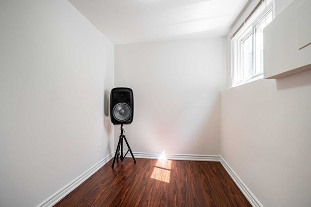 For Lease - 686 Limeridge Road, Hamilton, Ontario - Photo 1