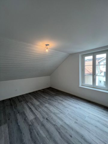 For rent : Fully renovated 3.5-room apartment in small building - Photo 3