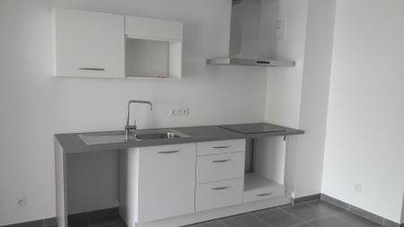 location Appartement T3 DE 60.56m² À CACHAN - Photo 2