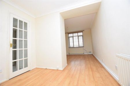 2 bedroom semi-detached house to rent - Photo 2