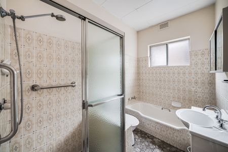 75 Duntroon Street, Hurlstone Park NSW 2193 - House For Rent | Domain - Photo 3