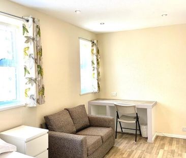 5 bedroom terraced house to rent - Photo 6