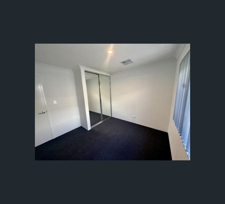30 Mcintosh Street, Hammond Park, WA 6164 - Photo 5