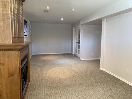 For Lease - 186 Pringle Drive, Barrie, Ontario - Photo 5