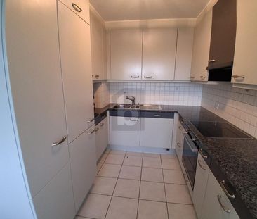 AN ZENTRALER LAGE MIT VERGLASTEM BALKON! - Foto 3