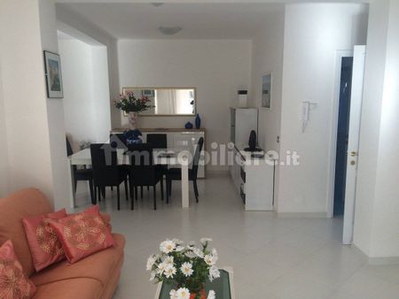 Villa unifamiliare via Duca d'Aosta, Centro, Forte dei Marmi - Photo 3