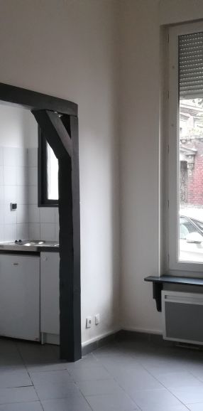 Location Appartement 1 pièce 24m² ELBEUF 76500 - Photo 1