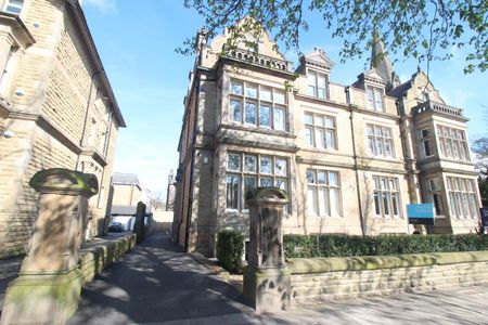 3 bedroom apartment to rent - Photo 4