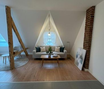 Exklusive 3-Zimmer Altbau-Wohnung mit Dachloggia – kernsaniert 2025 - Photo 1