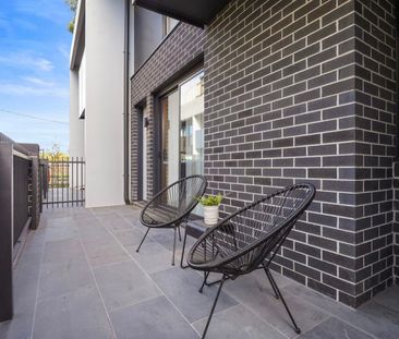 Sophisticated Living in the Heart of Keysborough - Photo 6