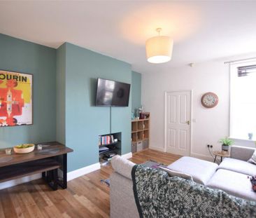 3 bedroom flat to rent - Photo 1