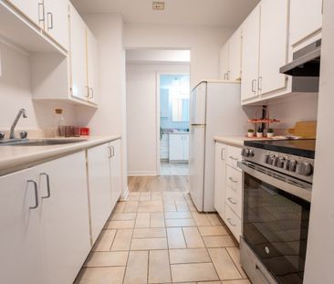 5555 Trent Avenue apartment — Côte Saint-Luc, QC (1-Bedroom) - 1 Bedroom - Photo 1