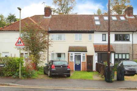 5 bedroom terraced house to rent - Photo 5