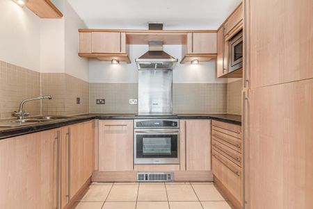 2 bedroom flat to rent - Photo 5