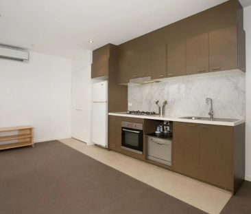 Affordable entry-level into North Melbourne - Photo 6