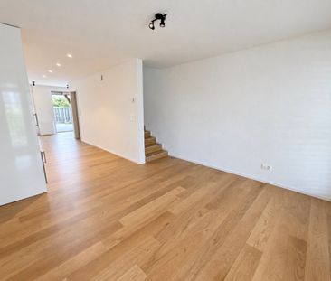 Moderne 2.5-Zimmer-Maisonette im Herzen von Bözen - Photo 1