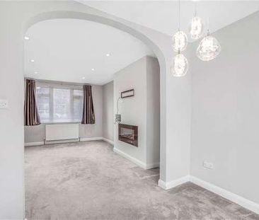 Caesars Road, Wheathampstead, AL4 - Photo 2