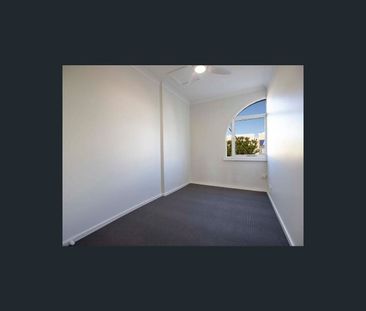 360 High St, Maitland, NSW 2320 - Photo 3