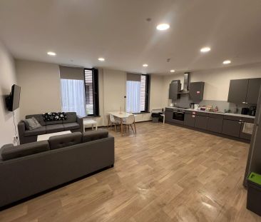 Silver Studio - Photo 1