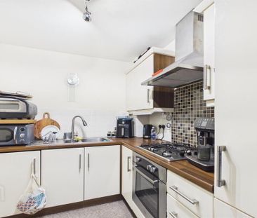 Apt 19 Brown Square, 9 Brown Square, Belfast, BT13 2BW - Photo 3