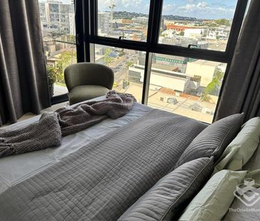 Stylish High-Floor One-Bedroom Apartment with Spacious Balcony | Op... - Photo 5