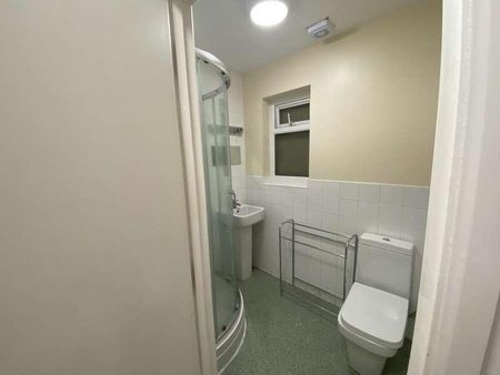 Grange Avenue, Reading, RG6 - Photo 5