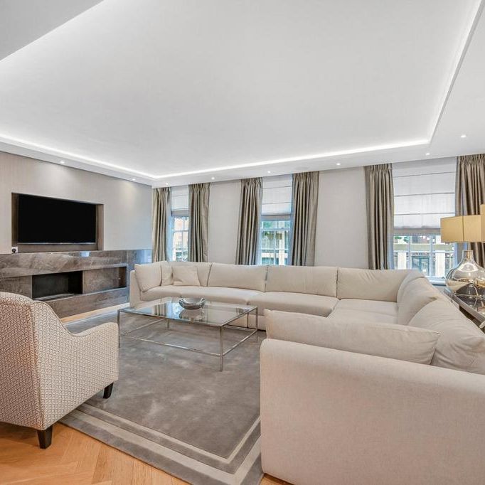 3 bedroom flat to rent - Photo 1