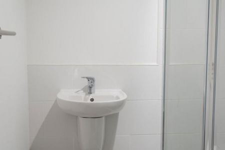 Studio to rent - Photo 5